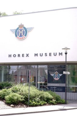 Horex Müzesi Bad Homburg / arması ve logosu Bad Homburg 19 Mayıs 2018 üzerinde üretici Horex bir müze parlak cephe, motosiklet.                            