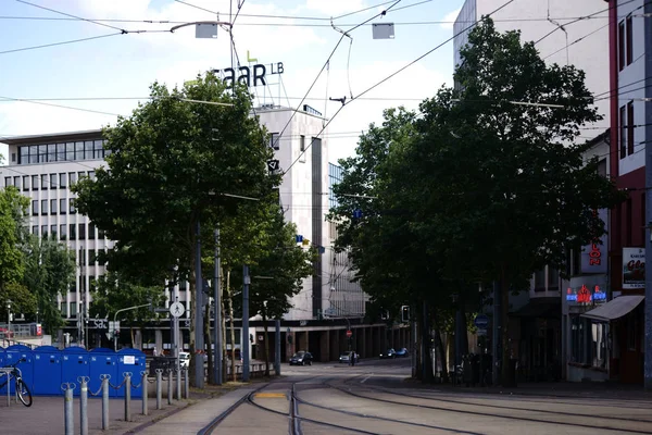 Federal State Bank Saarland Crossroads Med Trafik Den Bank Distriktet — Stockfoto