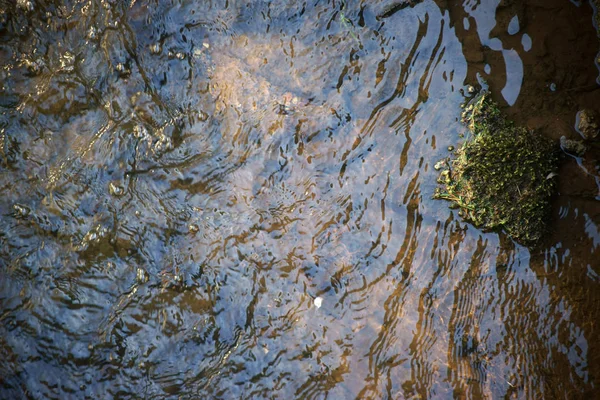 Νερά Του Κολπίσκου Δίνη Και Κύμα Μοτίβο Ένα Ρυάκι Πέτρες — Φωτογραφία Αρχείου