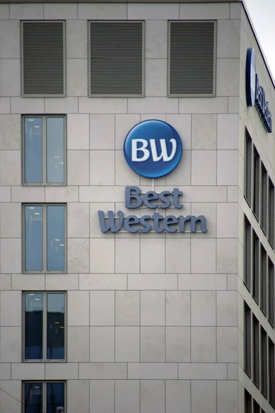 Bestes Westliches Hotel Die Fassade Des Besten Westernhotels Mit Logo — Stockfoto