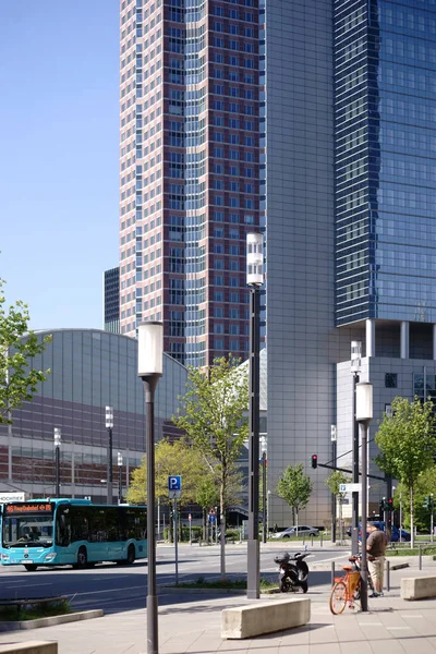 Infraestrutura Frente Tráfego Festhalle Frankfurt Ônibus Infraestrutura Frente Festhalle Messe — Fotografia de Stock