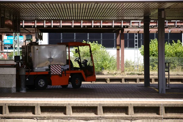 Bagage Vagn Plattformen Bagage Vagn Och Arbetsfordon För Verktygs Transport — Stockfoto