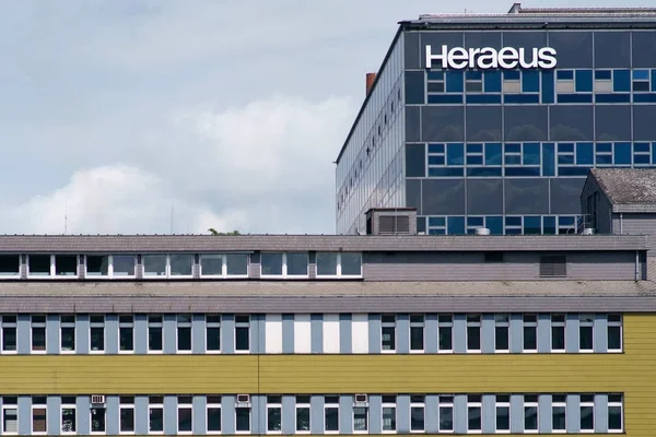 Gruppo Tecnologico Heraeus Hanau Logo Del Gruppo Tecnologico Heraeus Sulla — Foto Stock