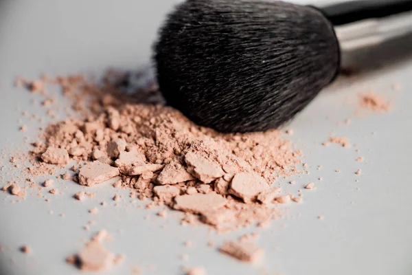 Kosmetyczna Zjeżdżalnia Proszkowa Czarna Szczotka Makijażu — Zdjęcie stockowe