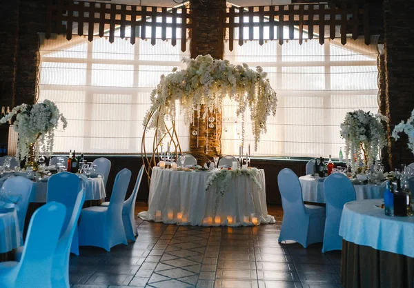 oda bir düğün için dekore