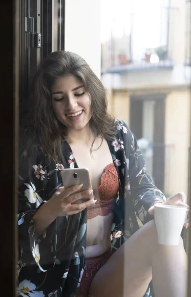 Girl Using Mobile Phone Balcony — Stock Photo, Image