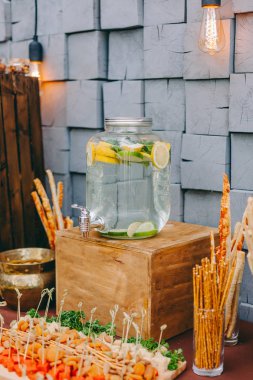 El yapımı limonata ile düğün şeker Bar