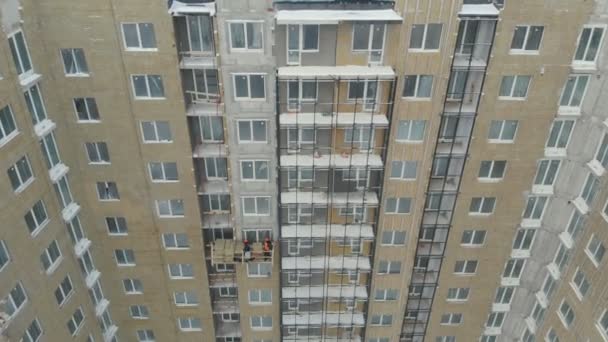 High Rise Builders Working Construction Apartment Building — Stock Video