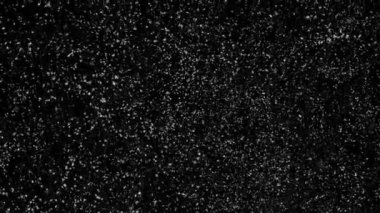 Yavaşça düşen ışıltılı kar / / 4k 4k ayrıntılı kar yağışı Video arka plan döngü. Yavaş ve nazikçe bir blueish gece arka plan önünde düşen kar. Işıltılı, son derece detaylı ve düşünceli.