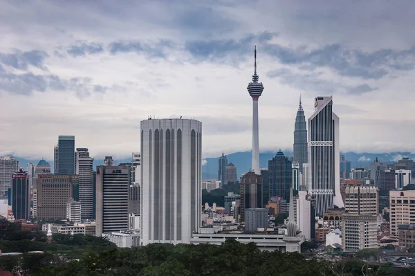 Vista Torre Del Cielo Menara Kuala Lumpur Durante Día Malasia —  Fotos de Stock