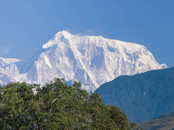 Południa Obliczu Szczyt Annapurna Iii Himalajach Widok Miasta Pokhara Drzewa — Zdjęcie stockowe