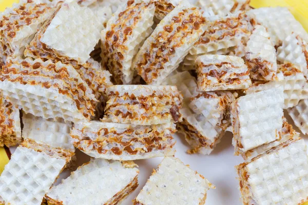 Bolos Camadas Fatias Caseiros Preparados Com Bolachas Wafers Recheio Feito — Fotografia de Stock