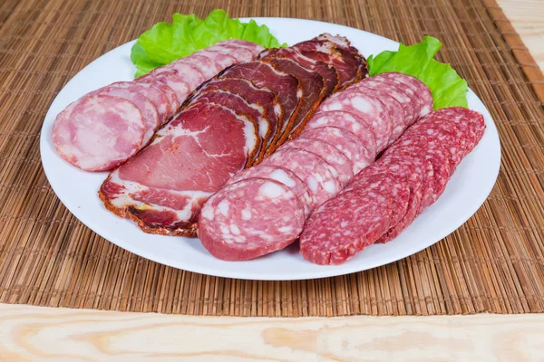 Pescoço Porco Seco Fatiado Salsichas Defumadas Secas Defumadas Salame Com — Fotografia de Stock