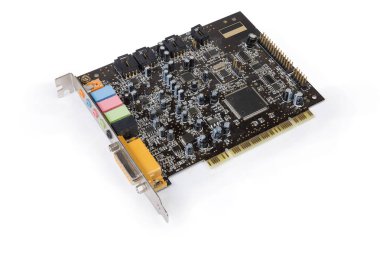 Beyaz bir arka plan eski iç ses kartı