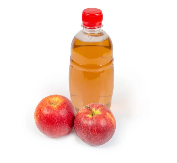 Bottle of the traditional apple cider and two fresh apples — Stock Photo, Image