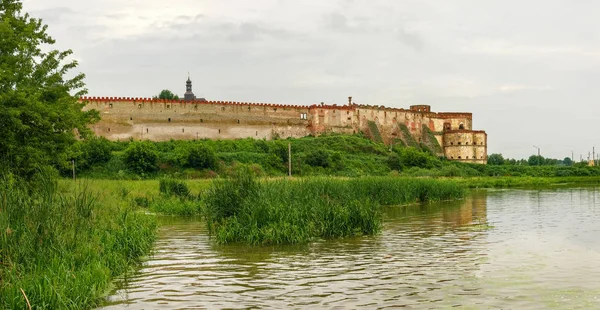Medeltida Medzhybizh fästning, Khmelnytska oblast, Ukraina — Stockfoto
