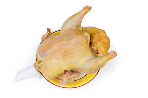 Vista dall'alto della carcassa sventrata cruda di polli da carne all'aperto su sfondo bianco — Foto Stock