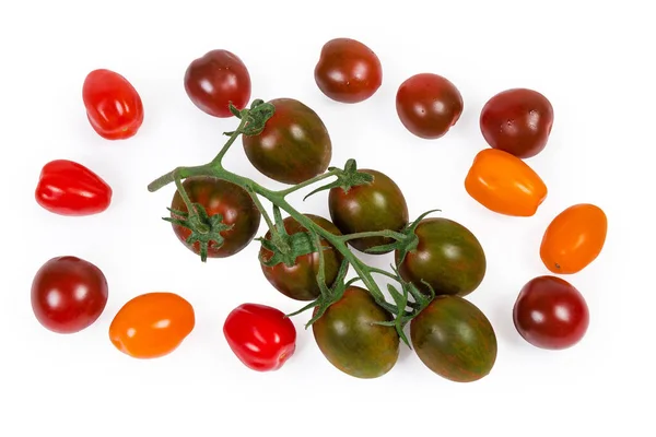 Sekelompok tomat ceri kumato di antara tomat ceri lainnya — Stok Foto
