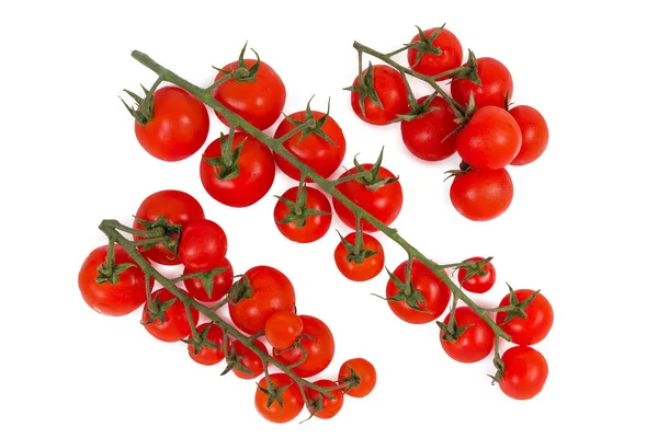 Widok z góry na klastry pomidorów wiśniowych na białym tle — Zdjęcie stockowe
