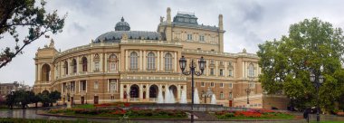 Odesa Opera ve Bale Tiyatrosu Binası, Ukrayna