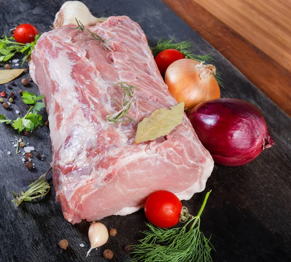 Big Piece Fresh Uncooked Pork Loin Small Parts Ribs Spices — Stock Photo, Image