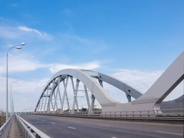 Parte Ponte Rodoviária Ferroviária Combinada Com Arcos Rebitados Aço Contra — Fotografia de Stock