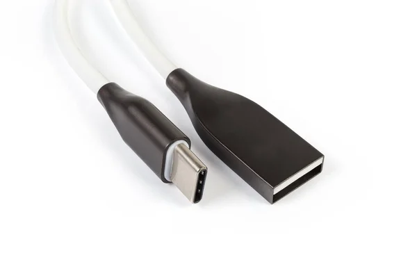 Beyaz Bir Arkaplanda Kablo Yakın Plan Usb Konnektörleri Type Type — Stok fotoğraf