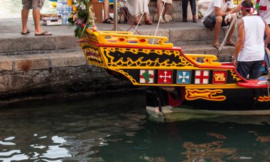 Stella maris patronal bayram eski U Dragun teknenin parçası