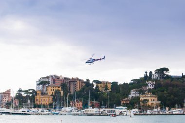 Rapallo ve turistik helikopter turu bağlantı noktasındaki panoramik