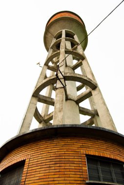 Aşağıda görülen su sarnıcı