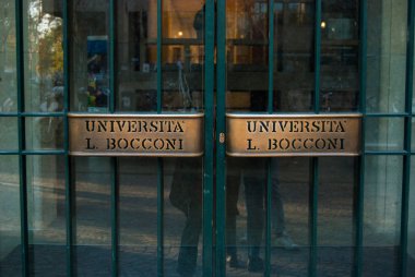 Milano Bocconi Üniversitesi öğrencileri için giriş