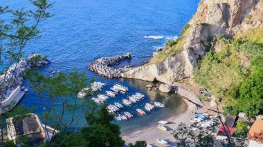 Calabria Tropea yakınlarındaki Pizzo Calabro Küçük defne