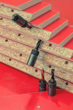 Kontraplak ve matkaplar