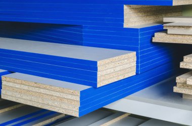 Yönetim Kurulu Sunta parçalar kesip