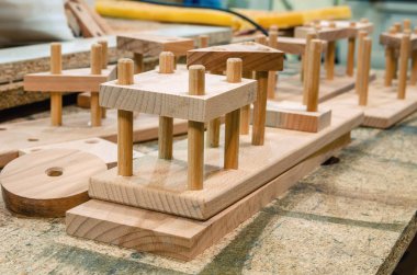 Ahşap oyuncak üretimi için marangozluk atölyesi