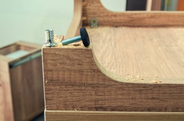 Marangozluk atölyesi, iş süreçleri, araçlar ve iş parçaları