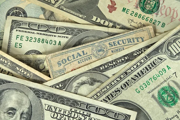 Sosyal Güvenlik Kartı Kağıt Para Yakın Çekim — Stok fotoğraf