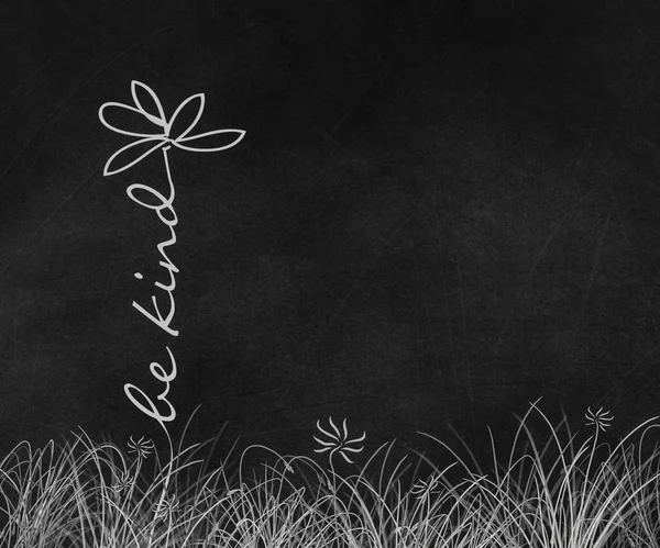 親切なテキスト白いデイジーの花グラフィックが古い黒い黒板の草 — ストック写真