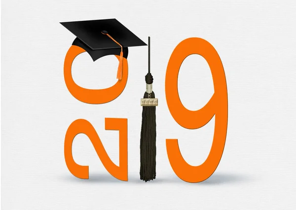 黒卒業キャップと柔らかいテクスチャ白地に大胆なオレンジ色 2019 数字でタッセル — ストック写真