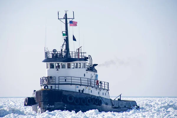 Remolcador Acero Trozos Hielo Lago Michigan —  Fotos de Stock