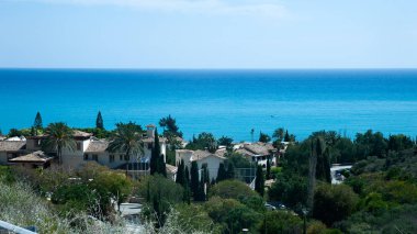 Çıtır sahilde pitoresk bir köy Panoraması
