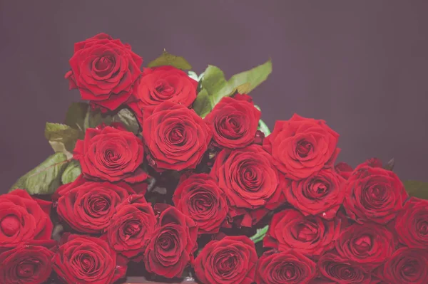 Gros Bouquet Roses Rouges Photo Tonique Carte Voeux Saint Valentin — Photo