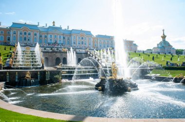 Peterhof, Saint Petersburg, Rusya - 06 Haziran 2019: Grand Cascad
