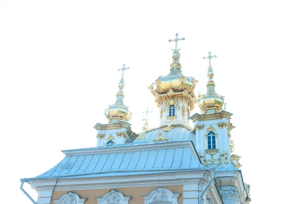 PETERHOF, RUSSIA - JUNE 06, 2019: Grand Palace in Petergof, St P — Stock Photo, Image