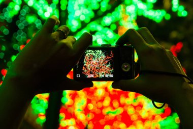 kamera çekim led ışık oluşturma bokeh arka planda.