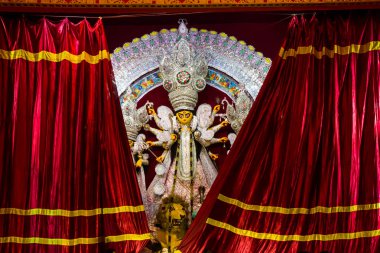 ekim 2018, Kalküta, Hindistan. Tanrıça Durga Idol, Kolkata, Hindistan'da Durga Puja bir Hindu ritüel ibadet