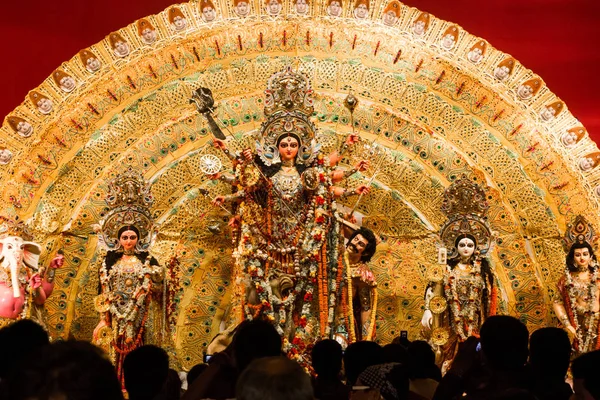 Ekim 2018, Kalküta, Hindistan. Tanrıça Durga Idol, Kolkata, Hindistan'da Durga Puja bir Hindu ritüel ibadet — Stok fotoğraf