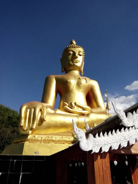 Grande Estátua Buda Wat Templo Tailândia Phrae — Fotografia de Stock