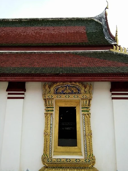 Het Venster Van Tempel Thailand Wat Phra Sri Rattana Mahathat — Stockfoto