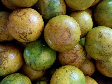 Taze ve lezzetli turuncu meyve Chiangmai Tayland.